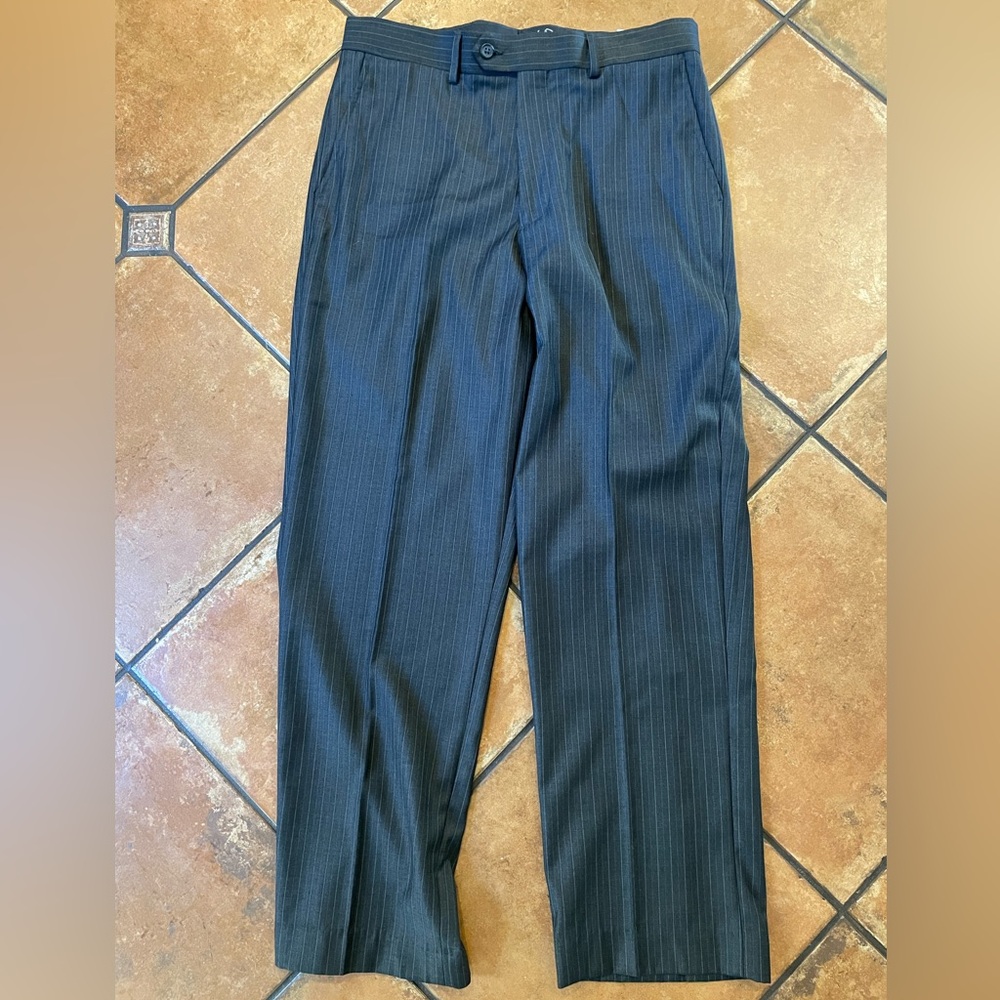 Arrow Subtle Pinstripe Single Breasted Suit in Charcoal Gray Size 38 NWT $240‎ - Picture 12 of 14